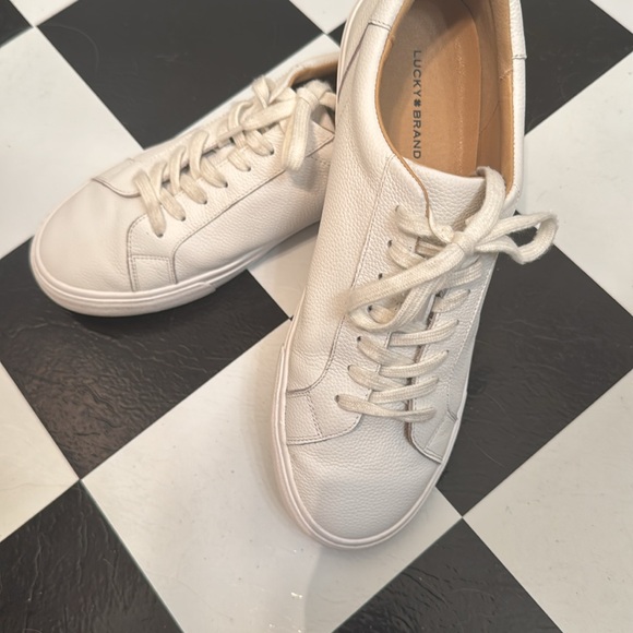 Lucky Brand - CUTE white sneakers - Picture 3 of 7